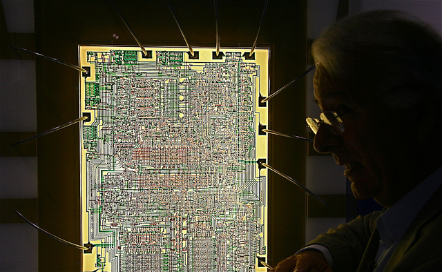 The World's First Microprocessor Designed by Federico Faggin (Photo: Intel Free Press via Flickr)