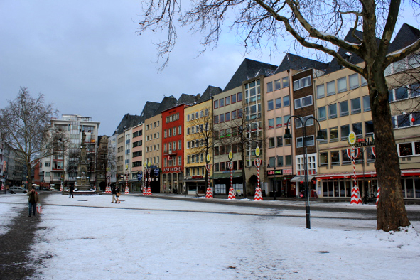 Snow dusts the streets of Cologne (Photo: Jeff Rindskopf)