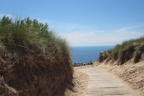 Walkways through the dunes (Photo Erin Pass via Flickr)