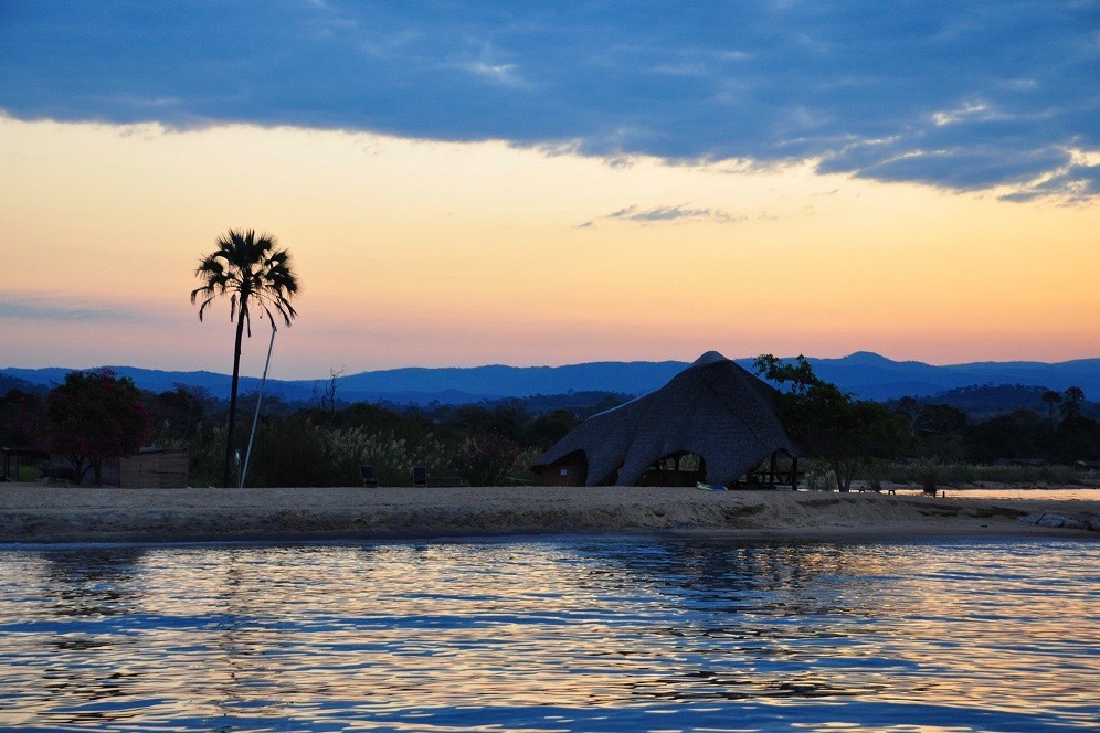 Ngala Beach Lodge on the lakeside (Photo: Ngala Beach Lodge)