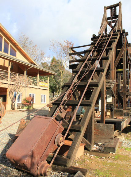 The stamp mill outside the Mariposa Museum & History Center (photo credit: Jeff Rindskopf)