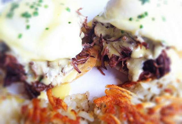 Short Ribs Benedict at Nick’s Laguna Beach (Photo: Dawn Garcia via Flickr)