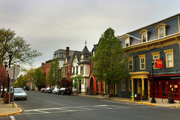 A scenic stretch of Warren Street, Hudson. (Photo: Teri Tynes via Flickr)