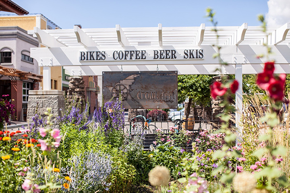 Bike Shop, Taproom, Café & music venue: Crow’s Feet Commons (Photo: Louisa Moratti)