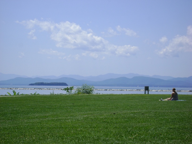 Admiring the hills at Waterfront Park (Photo: Mike Dunphy)