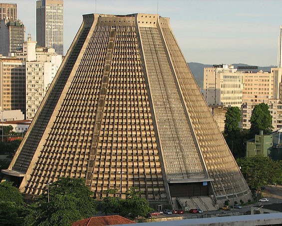 Inspired by the Maya pyramids in Mexico, Rio's cathedral is a towering presence (Photo: Cyro Silva via Flickr)