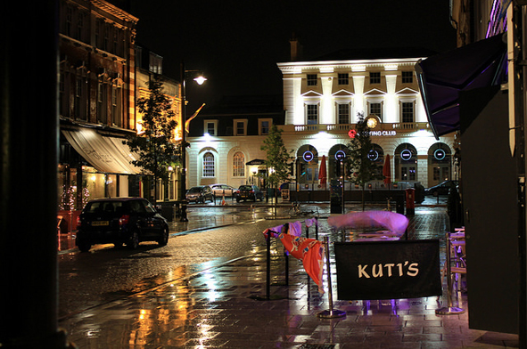 An atmospheric Southampton by night (Photo: Yair Aronshtam via Flickr)