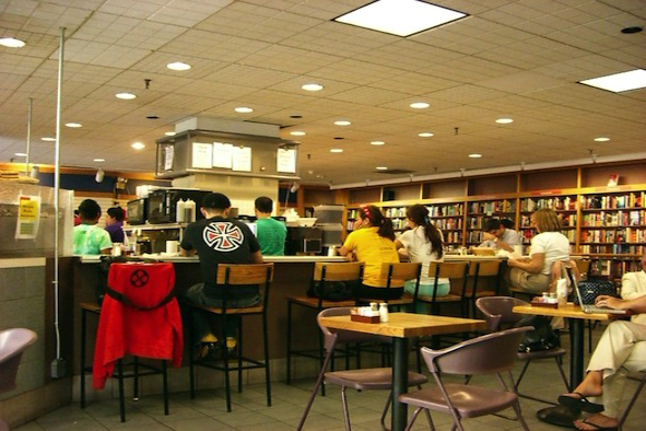 Customers can browse books and grab a bite to eat in Atticus, a well-loved bookshop-café (Photo: Aaron Gustafson via Flickr)