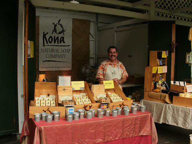 A Kona Natural Soap Company stand at the Ali'i Gardens Marketplace (Photo: One Brown Girl via Flickr/ CC By 2.0)
