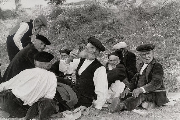 Local shepherds in 1962 (Photo: Ur Cameras via Flickr)