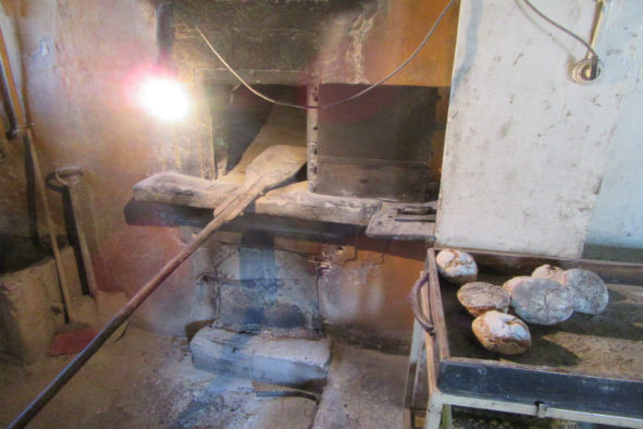 Padaria Fatima bakery oven (Photo: Mike Dunphy)