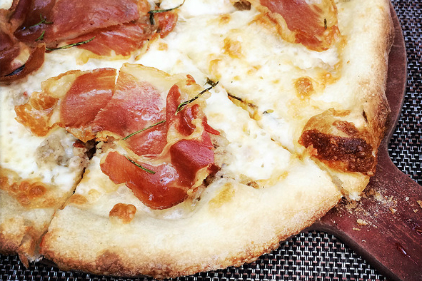 Mmmm....pizza at the Press Room (Photo: Steam Pipe Trunk Distribution Venue via Flickr)