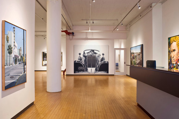 Peering into the Louis K. Meisel Gallery (Photo: Louis K. Meisel Gallery)