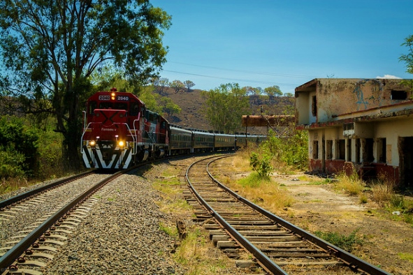 The Jose Cuervo Express train (Photo: Cesar Ramirez via Flickr)