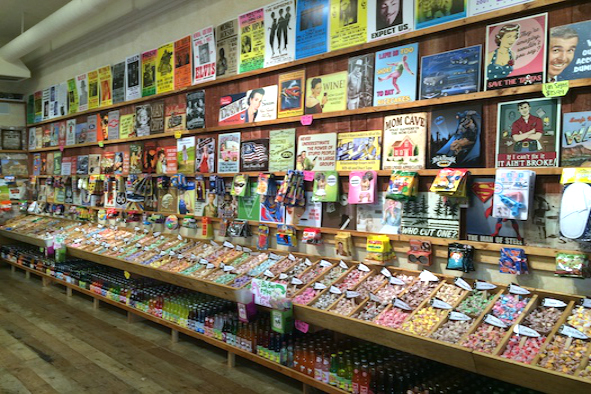 Rocket Fizz has more than 100 flavors of saltwater taffy (Photo: Rocket Fizz)