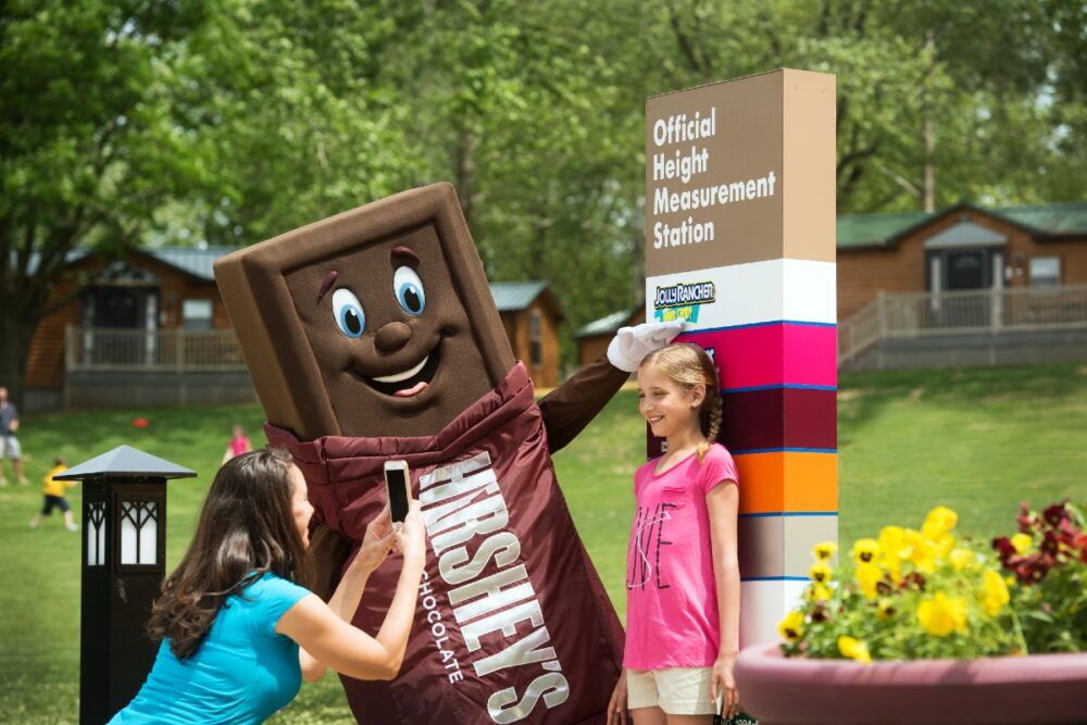Hersheypark characters measure for ride heights at Hersheypark Camping Resort in Hersey, PPA