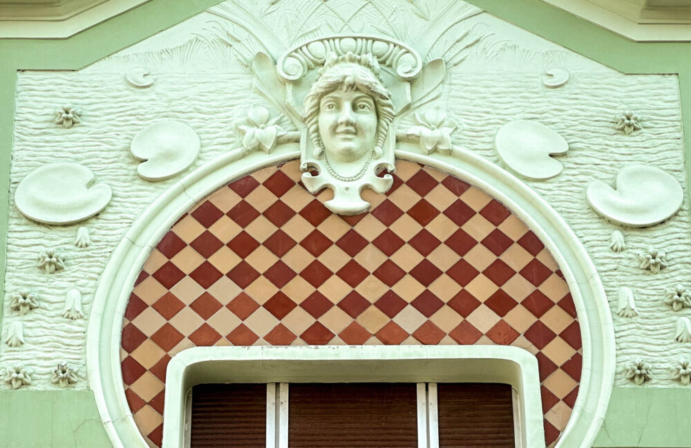 House of Mihailo "Mika" Petrović Alas in Belgrade by Serbian architect Petar Bajalović (Photo: Darmon Richter)