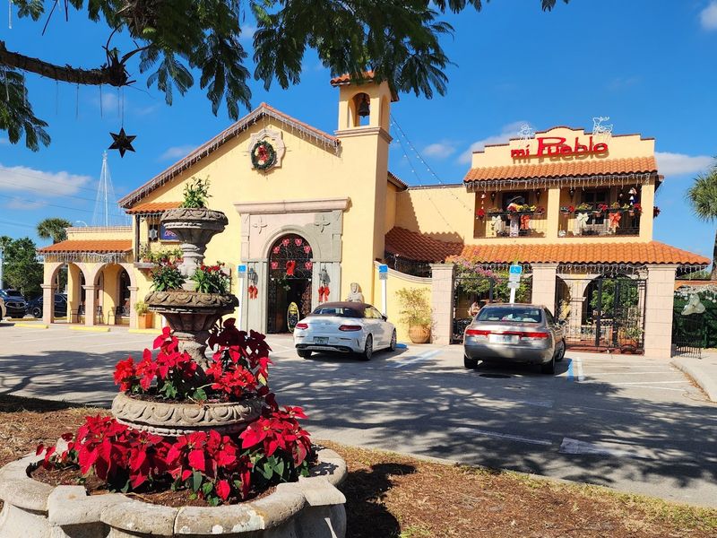 Mi Pueblo El Restaurante Mexicano & Cantina - University