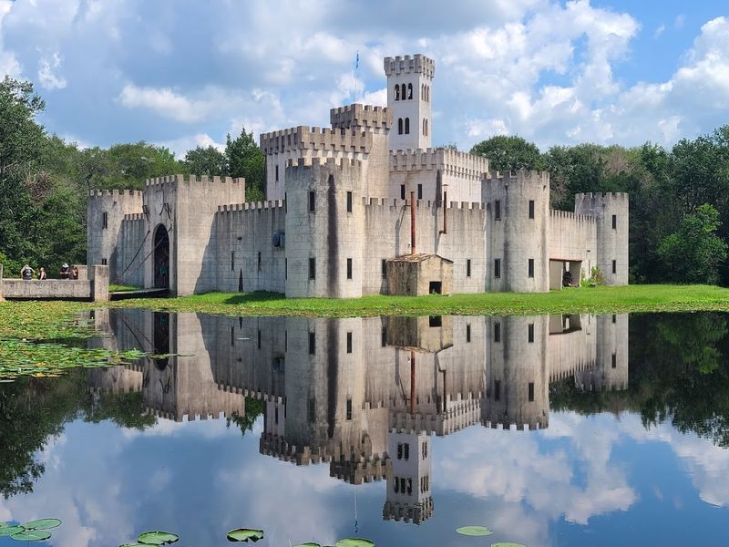 Newman's Castle, Bellville