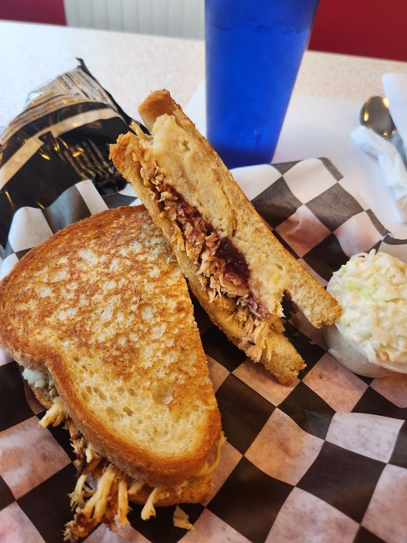 Why People Drive From All Over Pennsylvania For This Diner