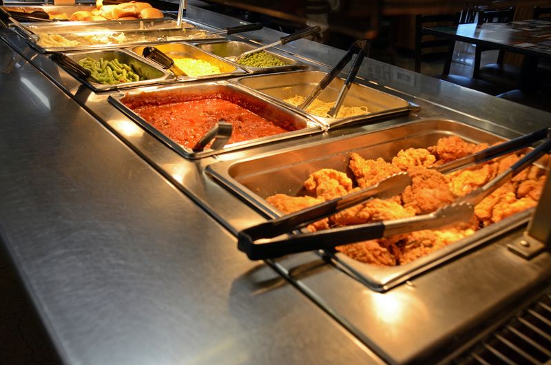 Friday Night Catfish That Draws A Crowd