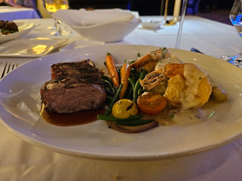 Atlantis Steakhouse