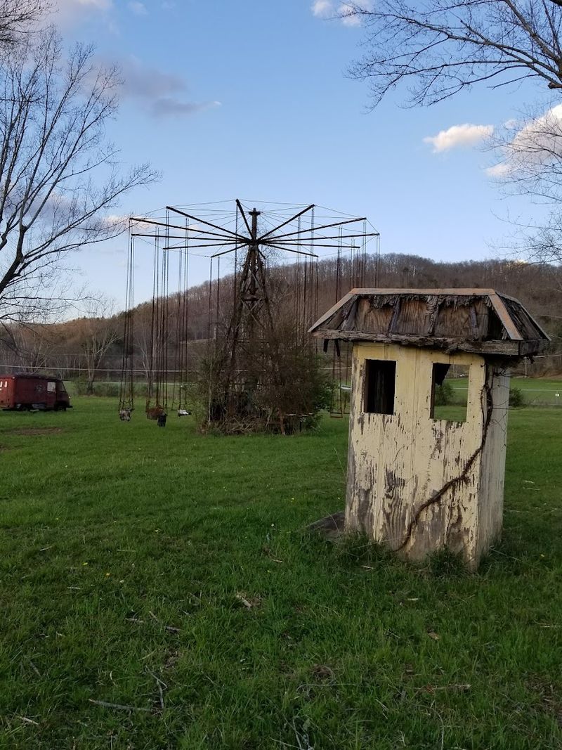 Lake Shawnee Amusement Park 