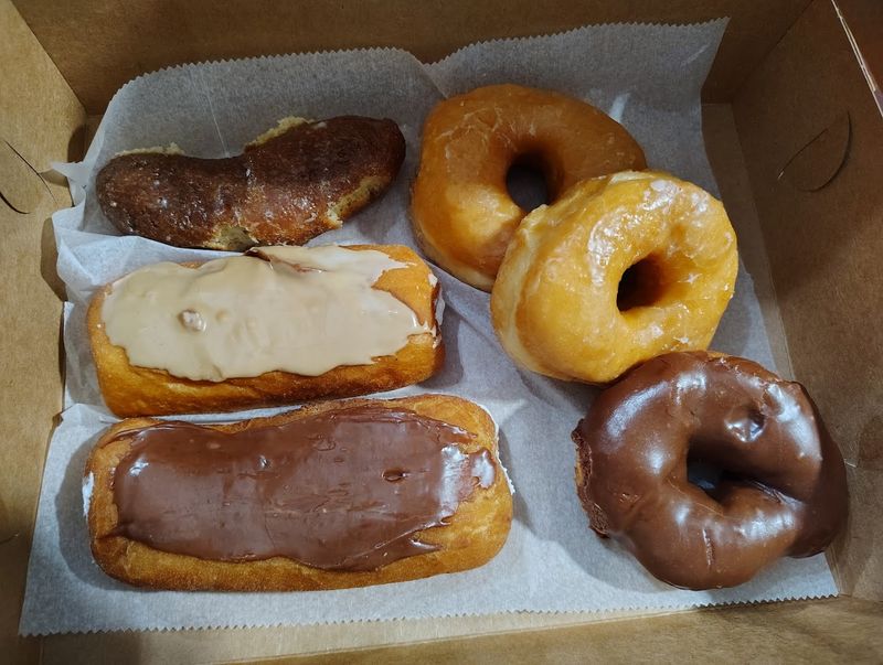 Long Johns Filled With Cream That People Dream About