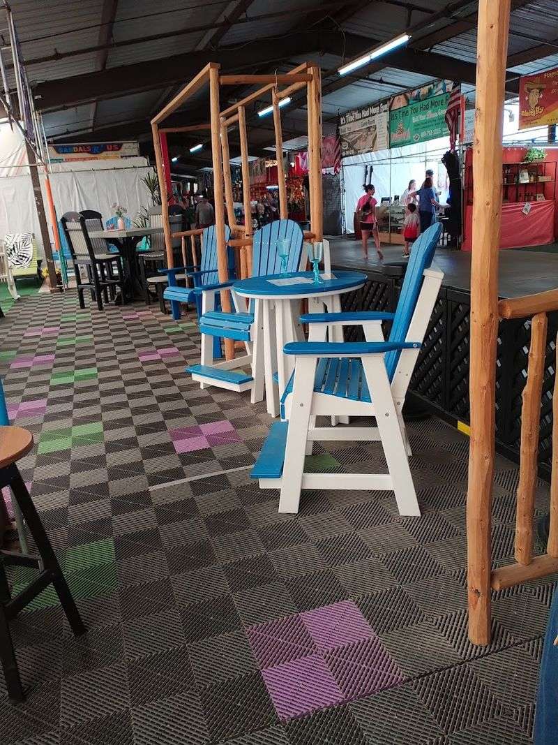 The Food Court And Breakfast Scene