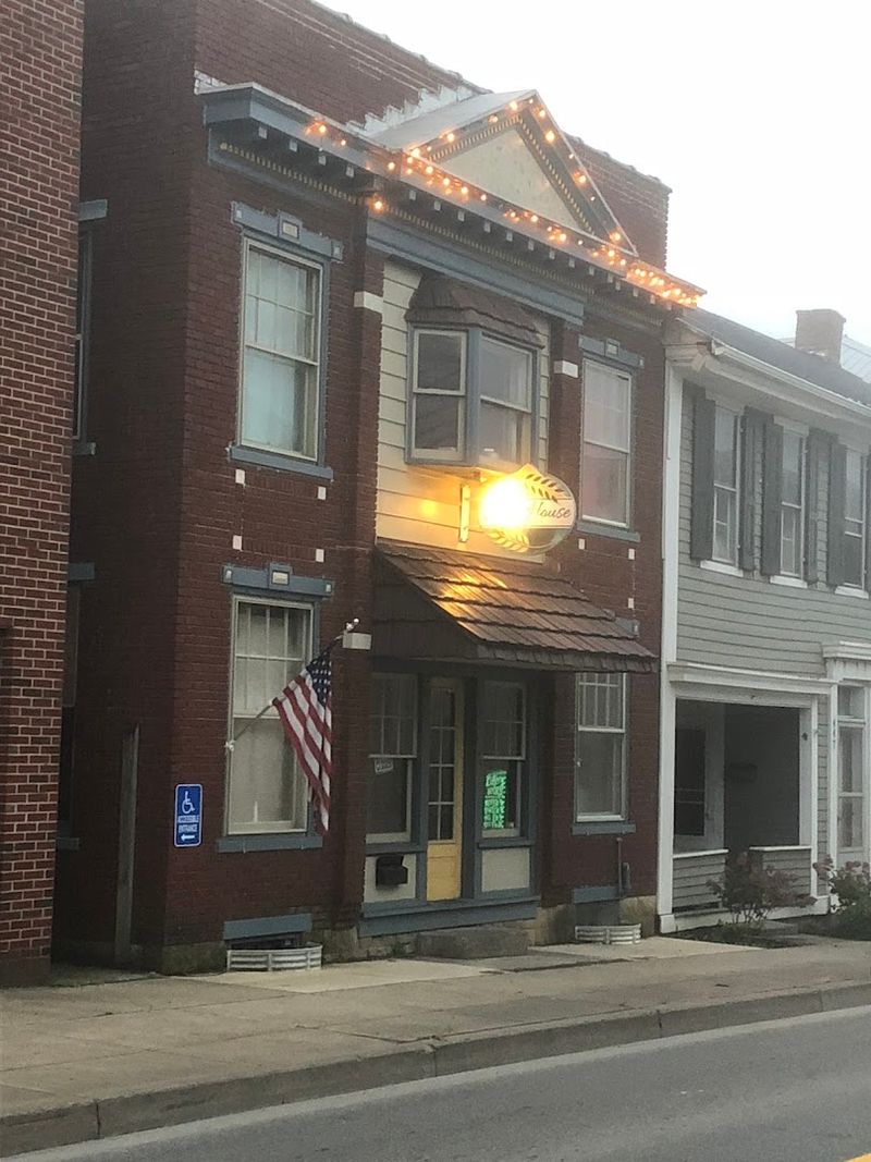 The Self-Serve After-Hours Option For Late Arrivals