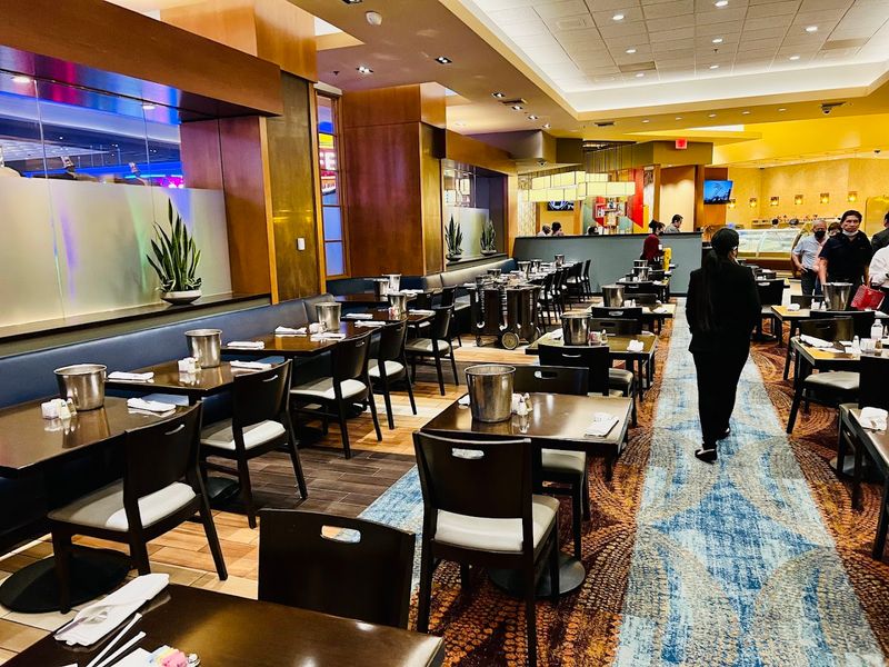 Seating, Ambiance, And The Overall Dining Atmosphere