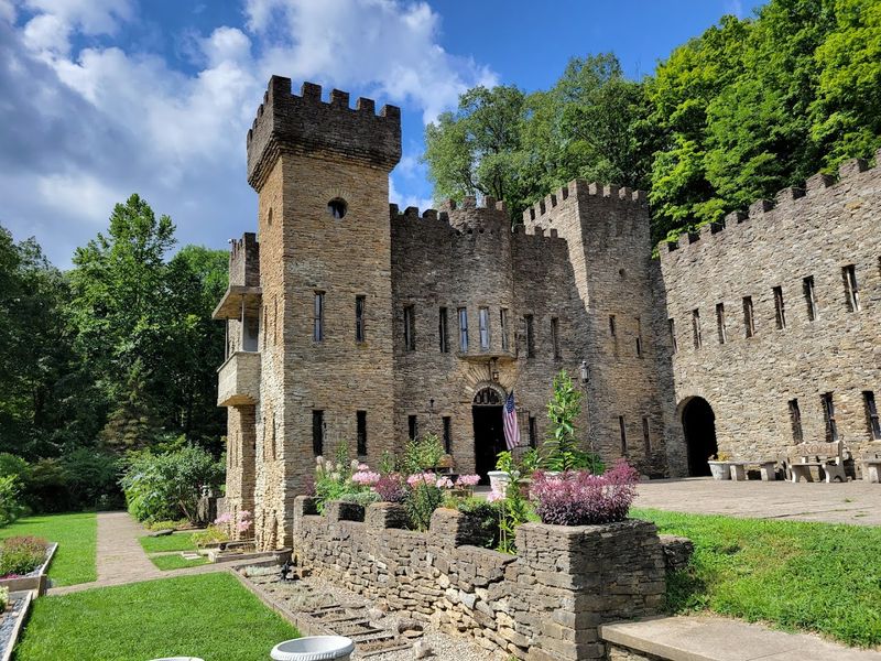 Chateau Laroche (Loveland Castle) – A Hand-Built Dream In Loveland
