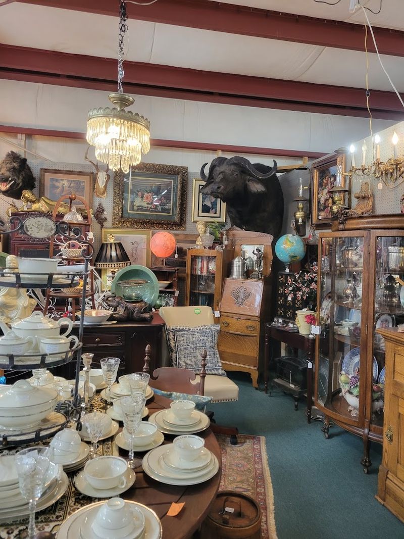 The Feeling Of Getting Lost Between Different Eras