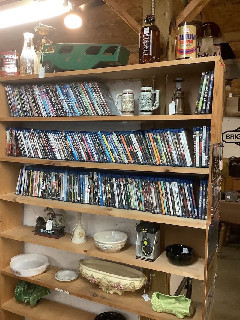 Vintage Collectibles For Every Kind Of Fan