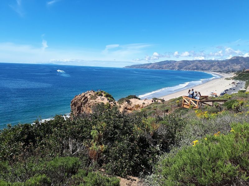 Point Dume Cove And View Trail