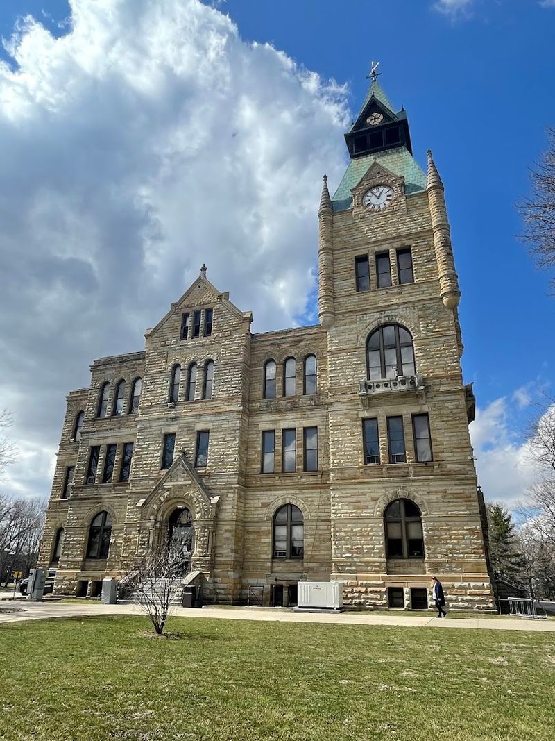 Grocery Bills Stay Low Without Much Effort