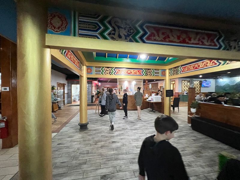 Balance Is Key: Service Style And Staff Friendliness