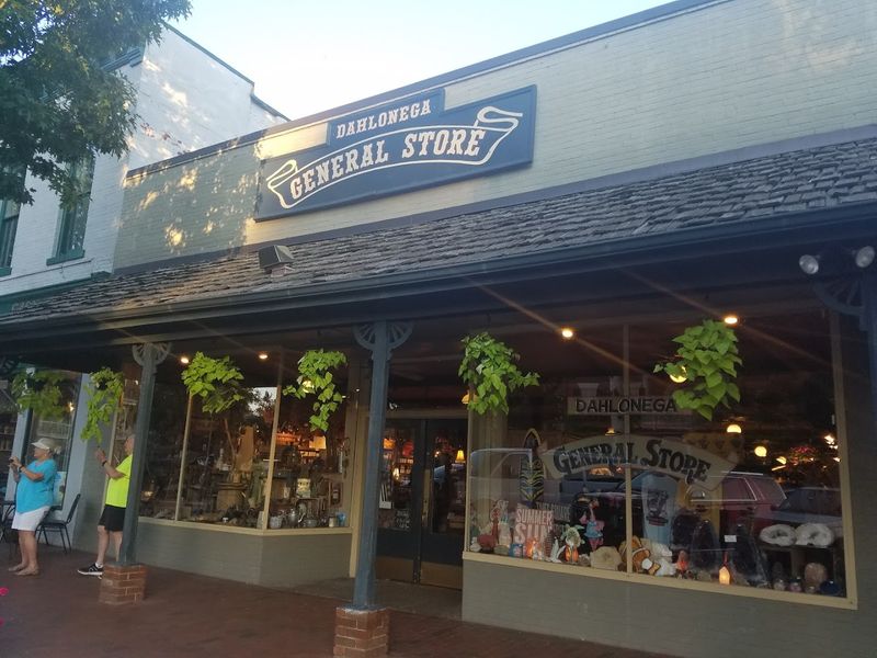 Shops With Personality