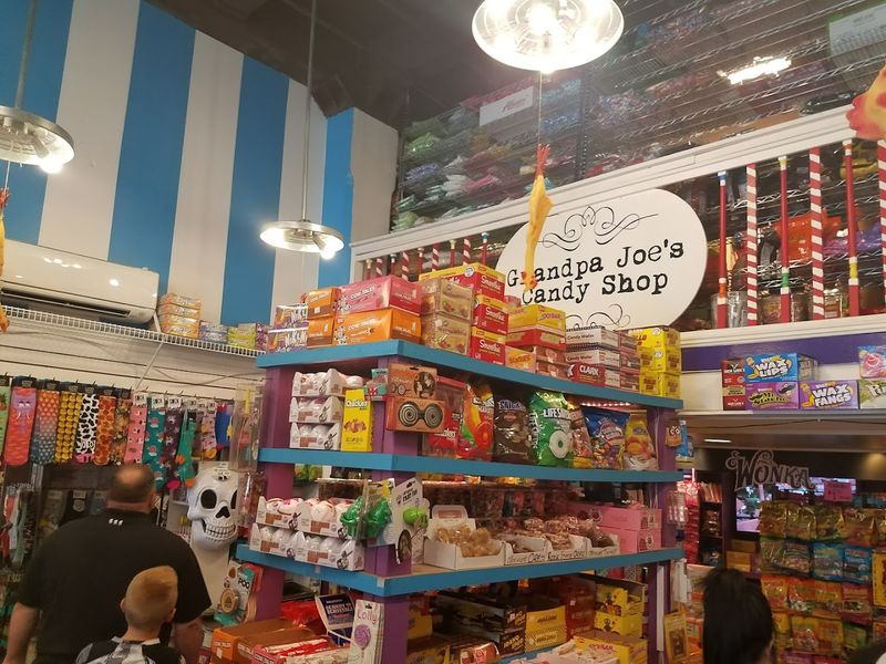 Unique Gifts And Souvenirs Worth Browsing