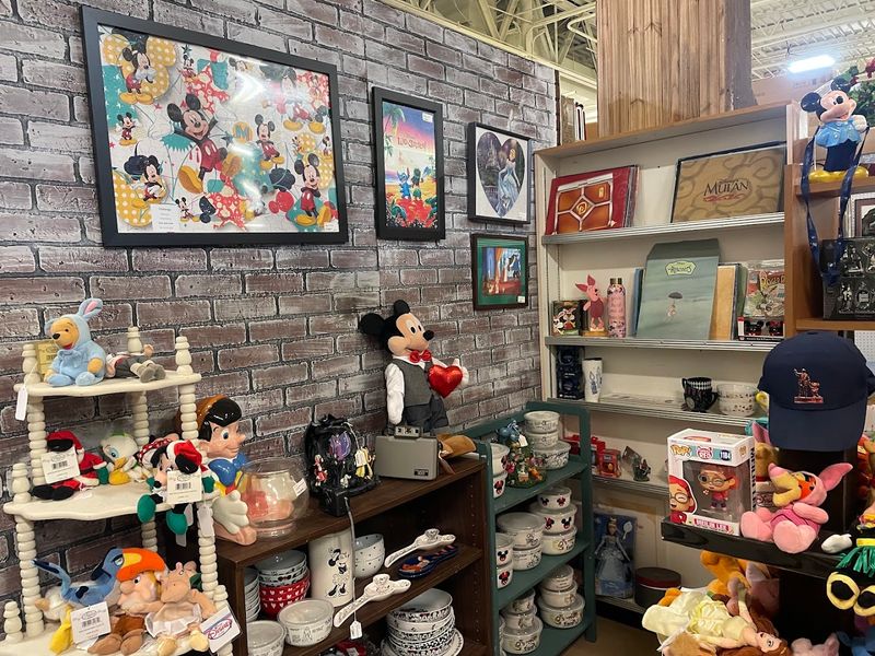 Seasonal Finds That Change With Every Visit