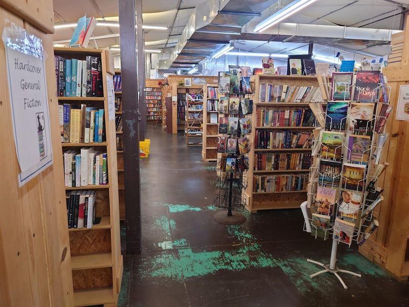 The Atmosphere That Keeps Readers Coming Back