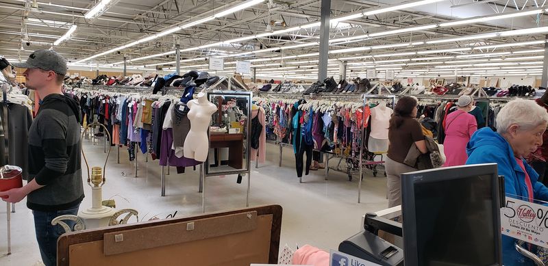 What The Self-Checkout Experience Looks Like