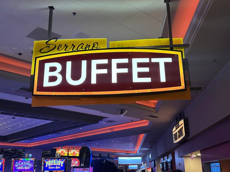 Standout Servers Who Genuinely Elevate The Experience