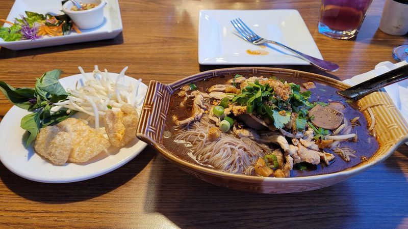 Noodle Boat Thai Cuisine