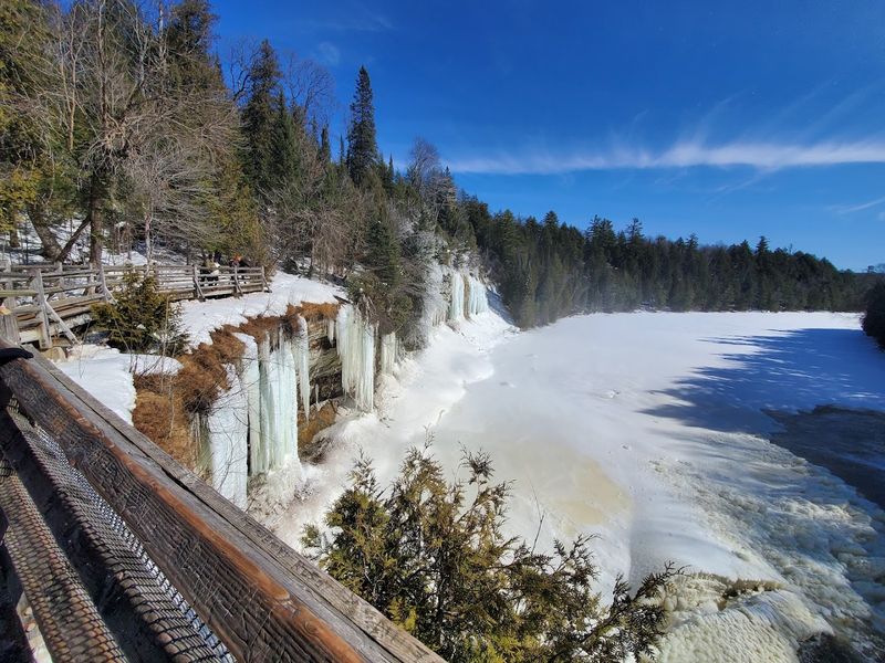 Tahquamenon Falls State Park
