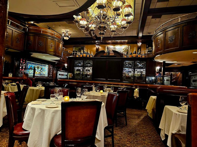 9.Rod's Steak And Seafood Grille