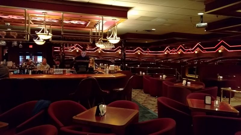 The Atmosphere That Keeps Locals Coming Back