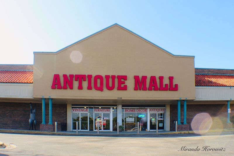 Why Lakeland Is A Must-Visit Spot For Treasure Hunters