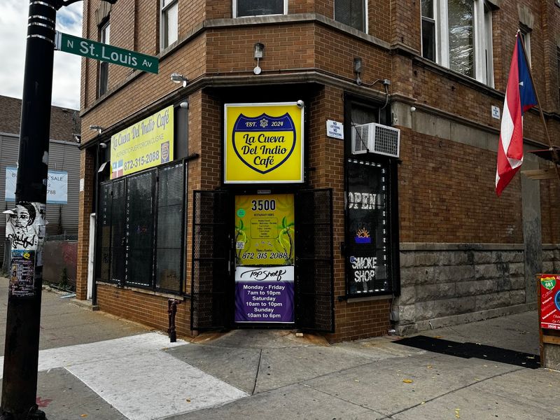 La Cueva Del Indio Cafe