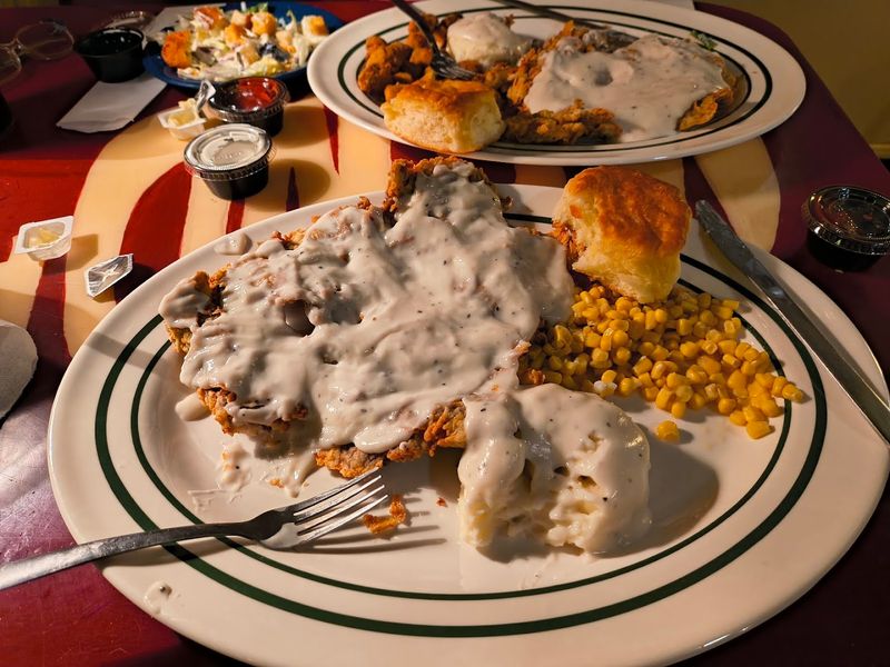 Creamy Mashed Potatoes And White Gravy